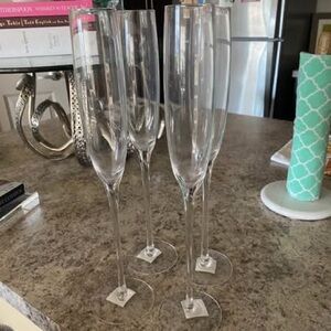 Z Gallerie Clear Imperial Flute Glasses s/4